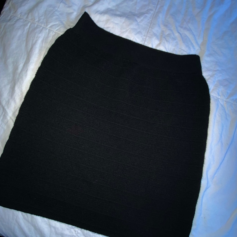 LITTLE BLACK SKIRT